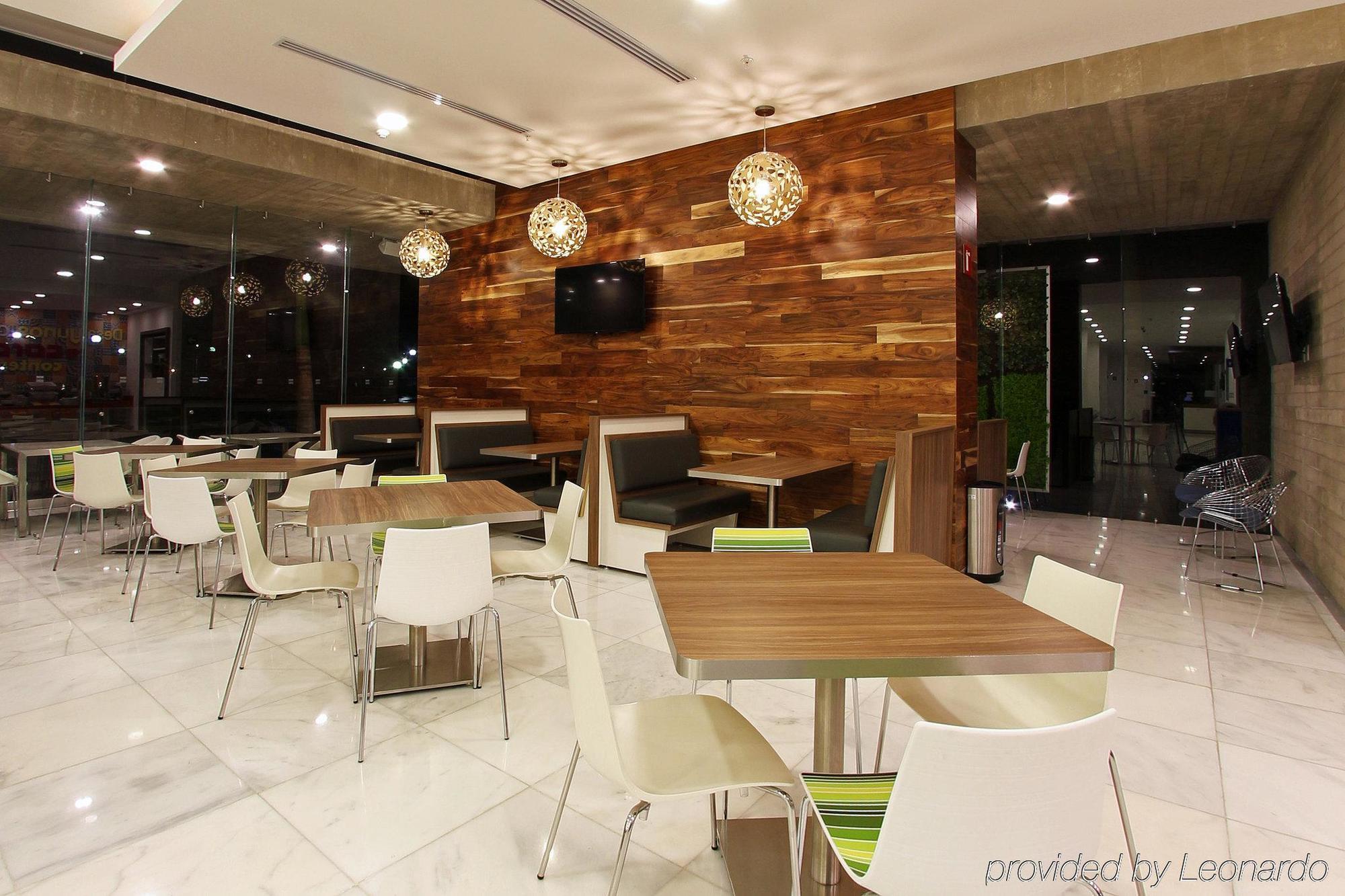 One Villahermosa 2000 Dış mekan fotoğraf