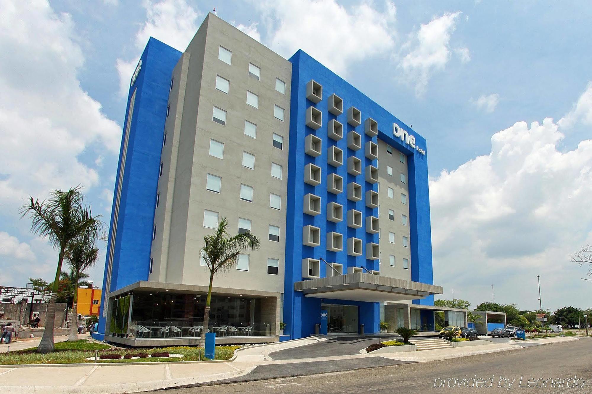 One Villahermosa 2000 Dış mekan fotoğraf