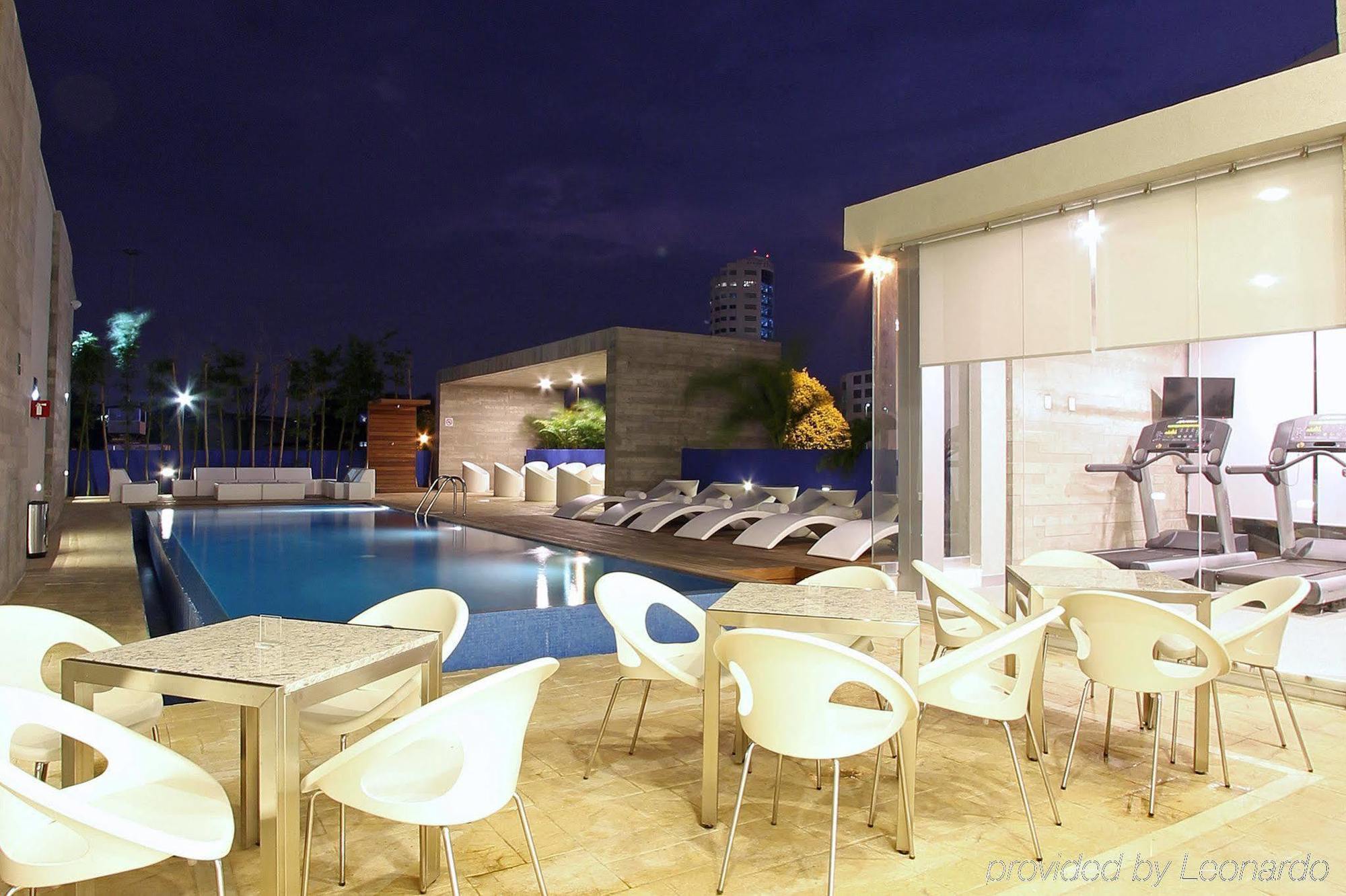 One Villahermosa 2000 Dış mekan fotoğraf