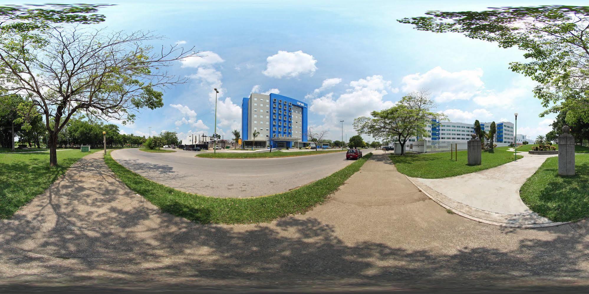 One Villahermosa 2000 Dış mekan fotoğraf